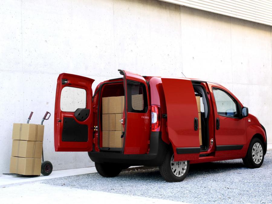  Citroen Nemo 2008 года  (фото 6 из 16)